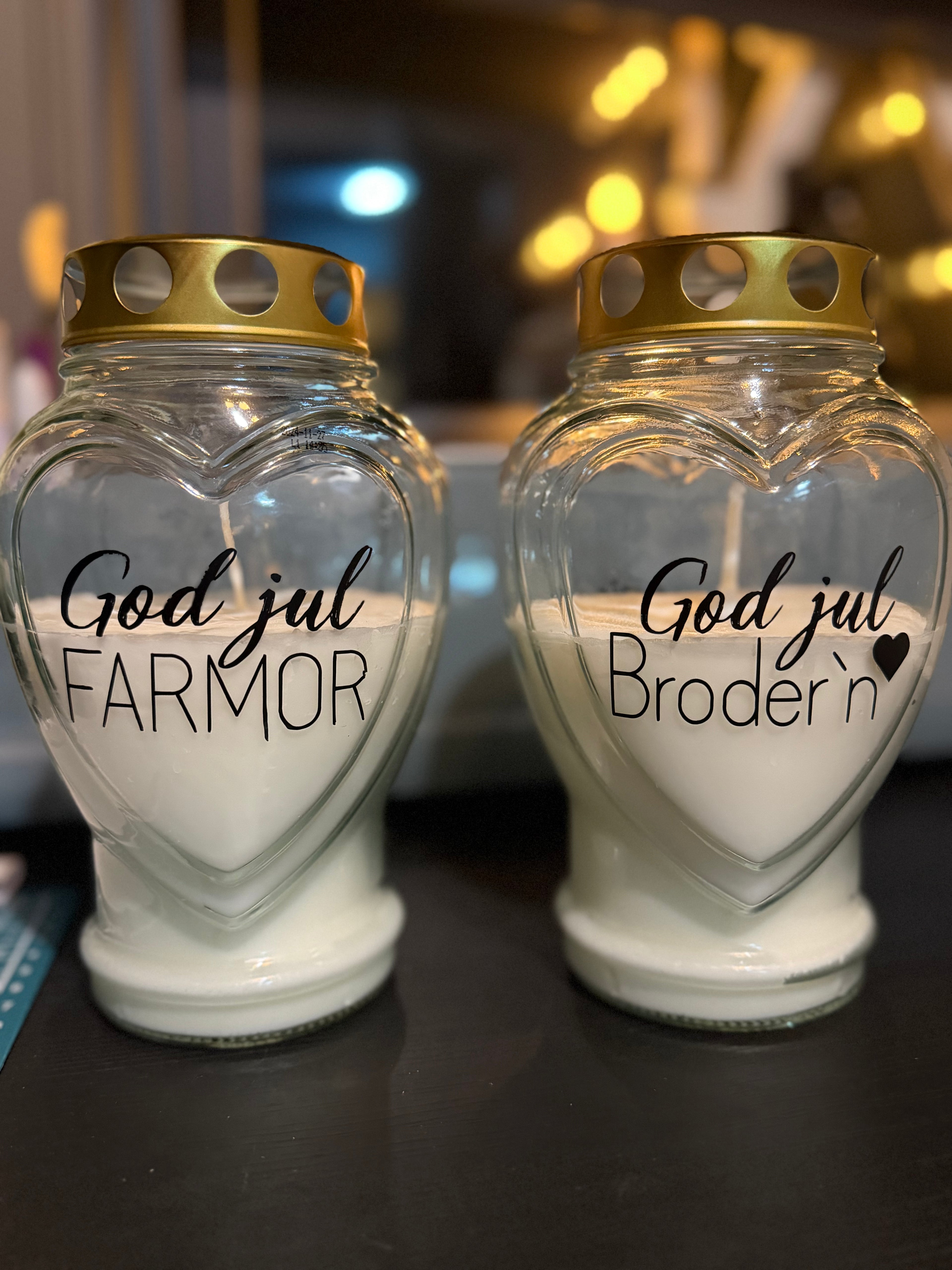 Gravlys i glass med personlig tekst